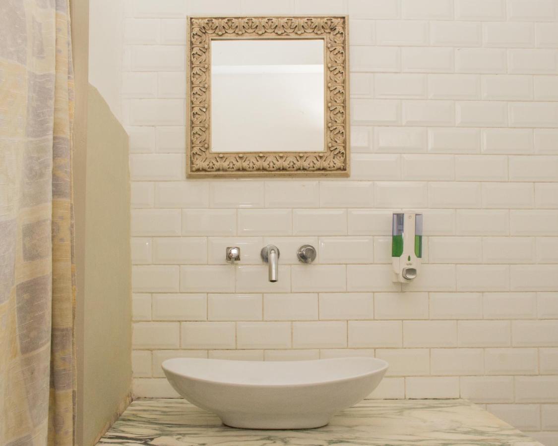 Voyage Recoleta Hostel Buenos Aires Exteriör bild