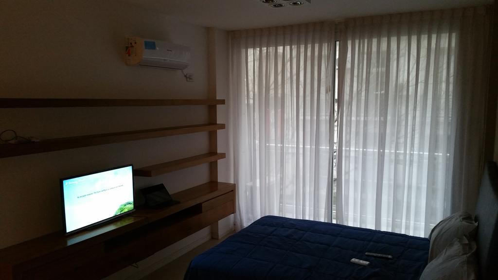 Voyage Recoleta Hostel Buenos Aires Rum bild