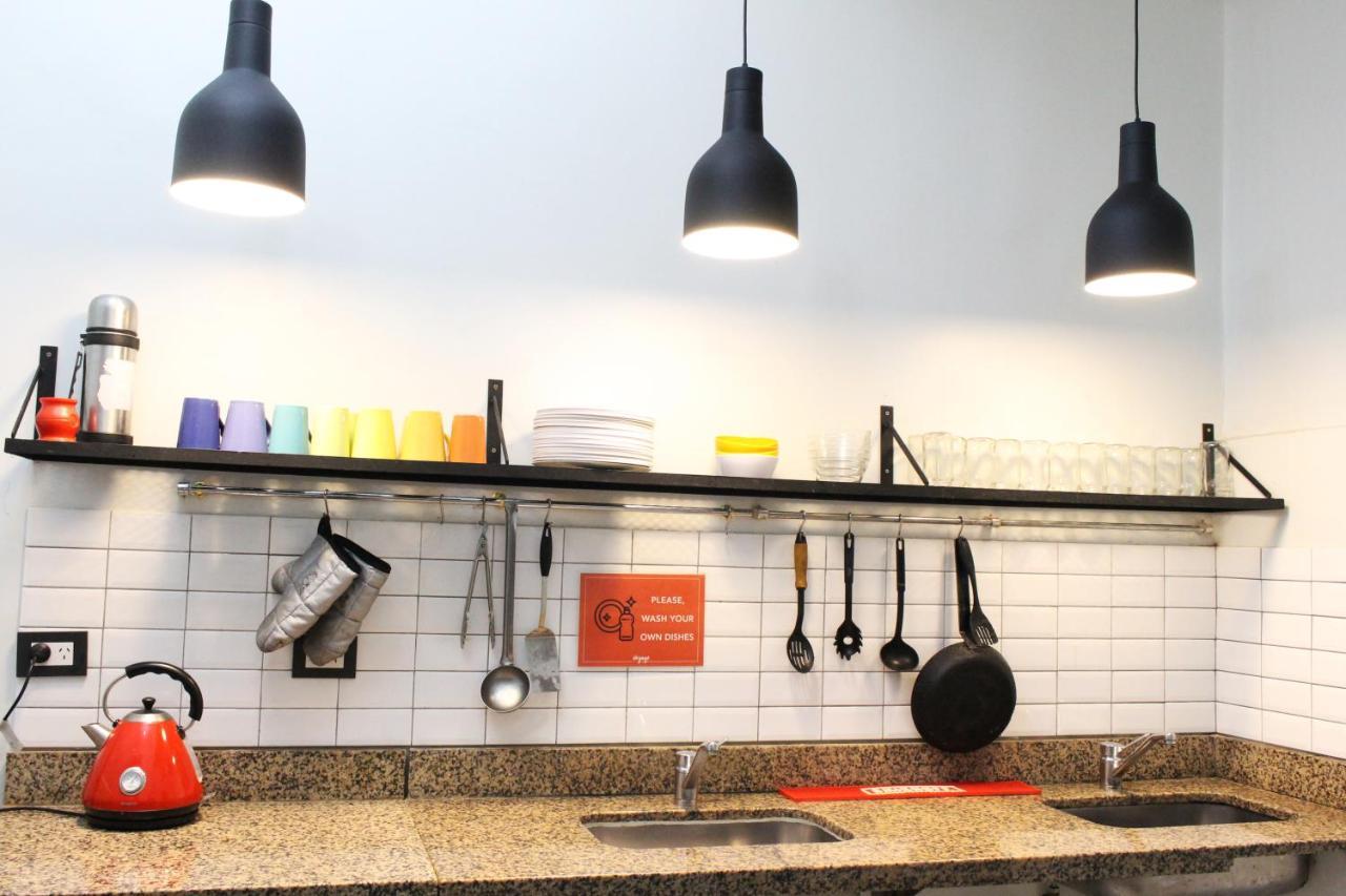 Voyage Recoleta Hostel Buenos Aires Exteriör bild